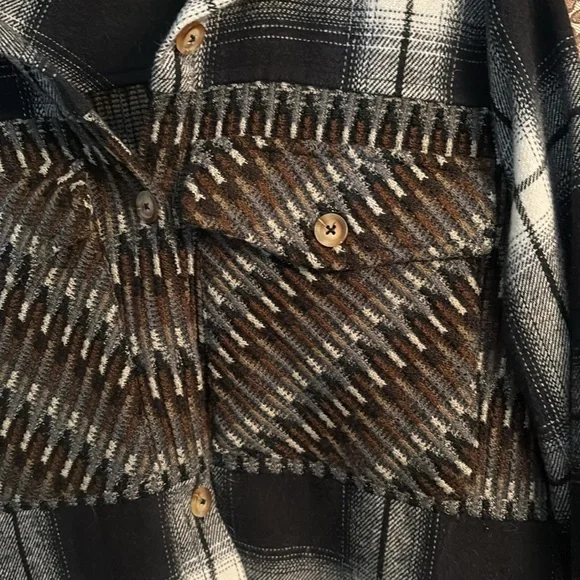 BKE from Buckle mixed media flannel shacket - Picture 3 of 5